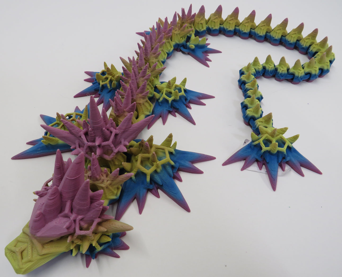 Long Sea Dragon (Blue/Pink/Yellow)